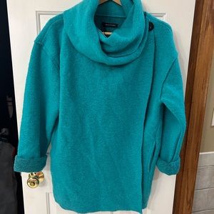 MADEINITALY beautiful 70% wool teal sweater or could be worn as a coat